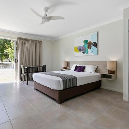 Beachside Boutique Motel Mackay Bagian luar foto
