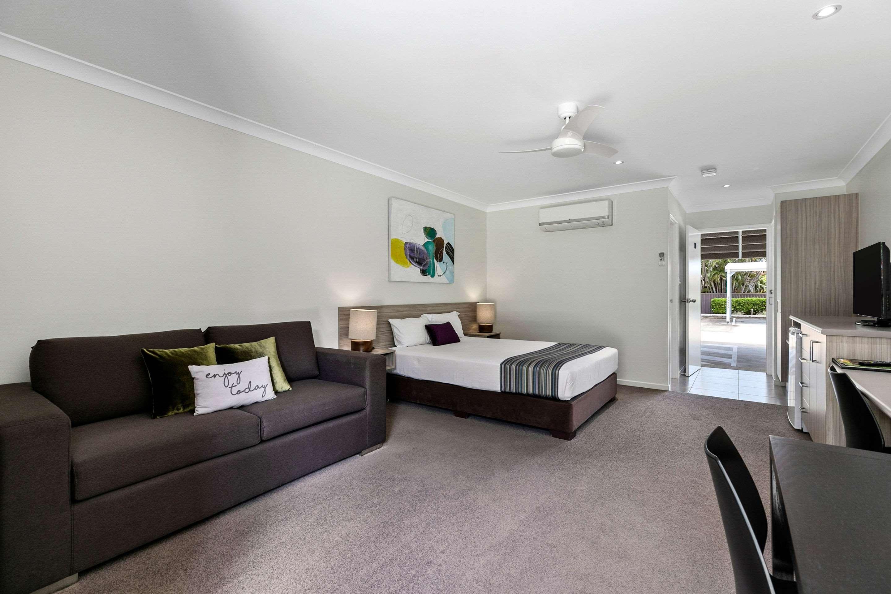 Beachside Boutique Motel Mackay Bagian luar foto