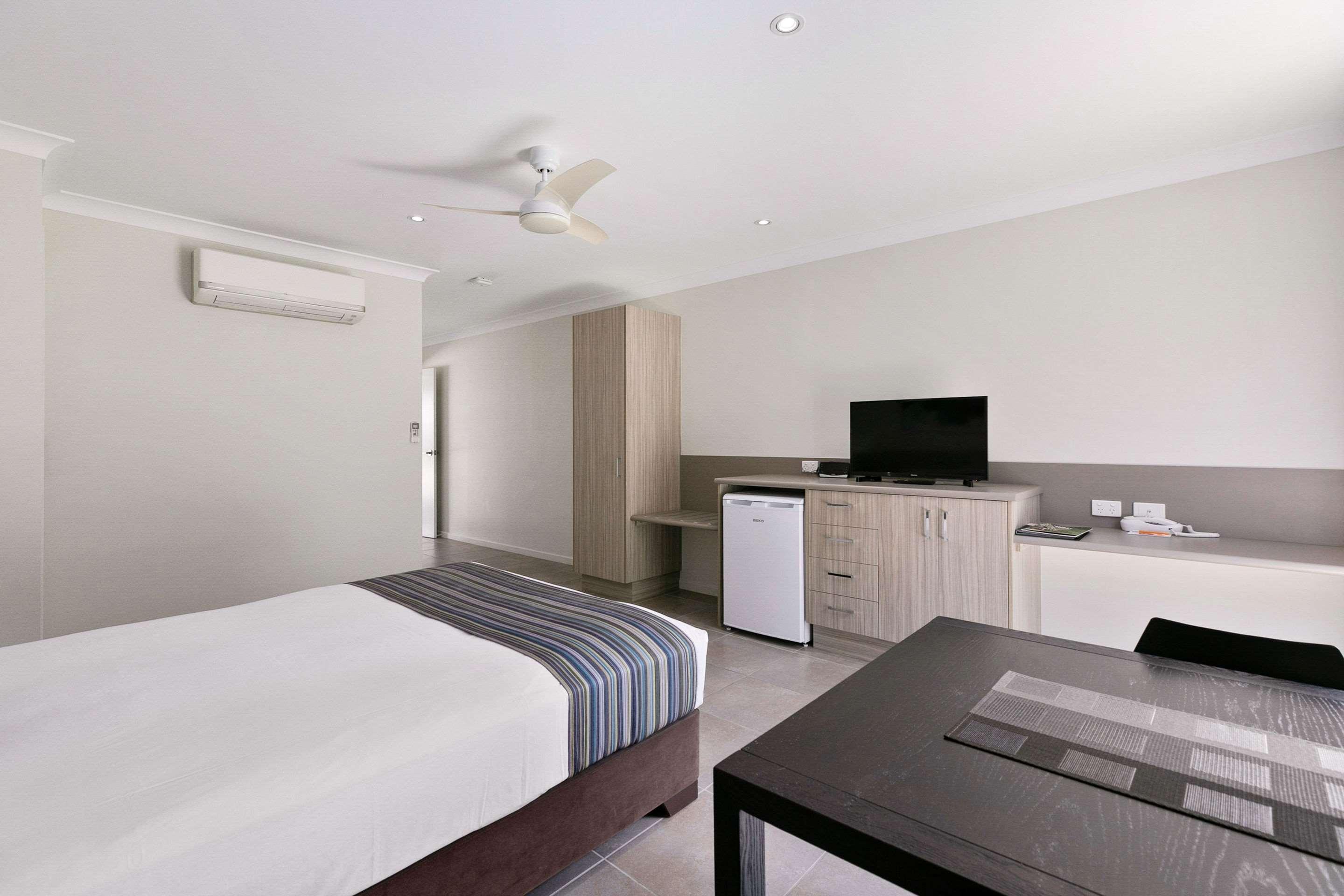 Beachside Boutique Motel Mackay Bagian luar foto