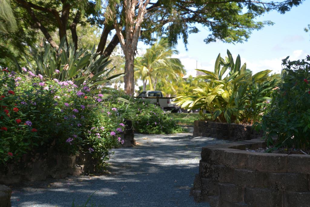 Beachside Boutique Motel Mackay Bagian luar foto