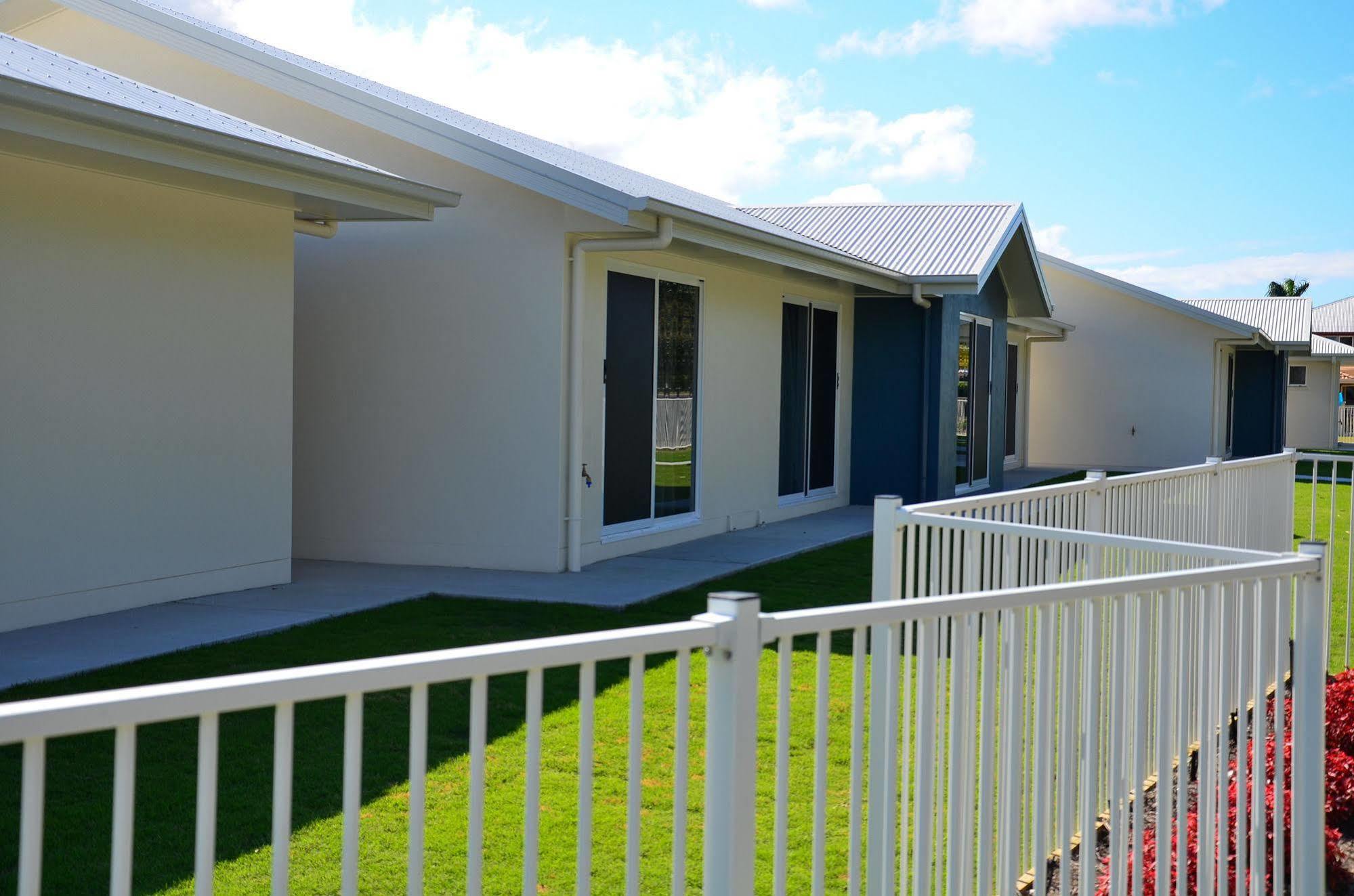 Beachside Boutique Motel Mackay Bagian luar foto